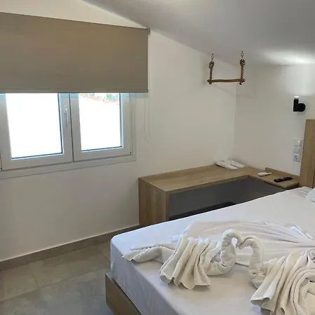 The Frog * Limenaria (Thasos)